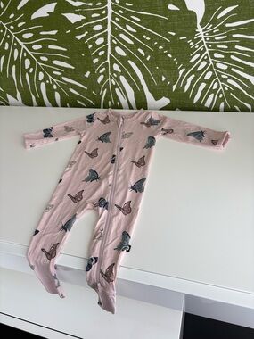 Kyte BABY Pink Butterfly One-Piece Footed Pajamas🦋🦋